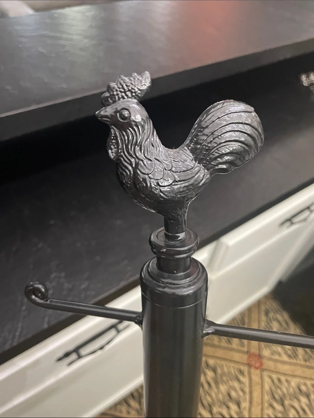 Black Rooster Towel and Mug Tree Stand - Sturdy Metal Kitchen Organizer 8x19